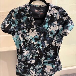 Grey's Anatomy Women's Black, Teal & White Floral V-Neck Scrub Top